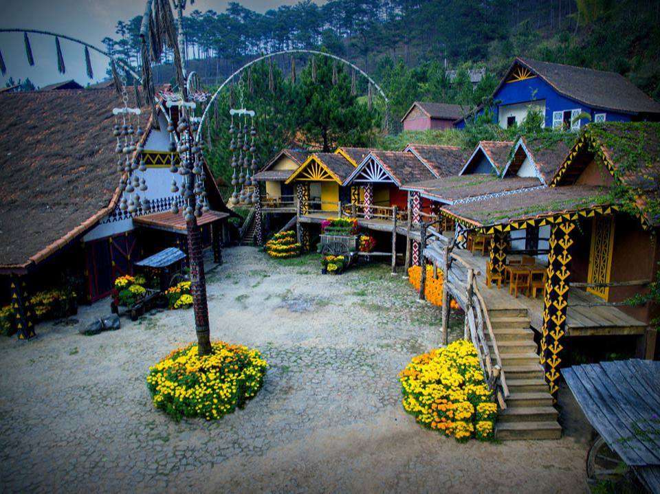 thuê xe du lịch đà lạt
