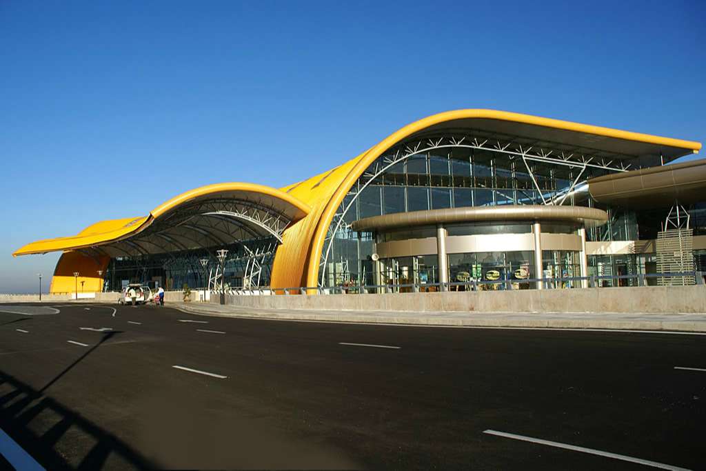 sân bay quốc tế liên phương