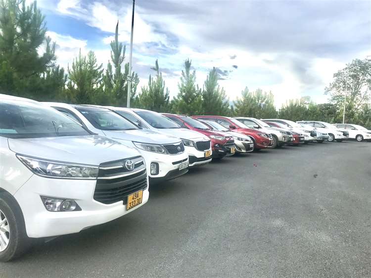 xe hợp đồng 7 chỗ đà lạt